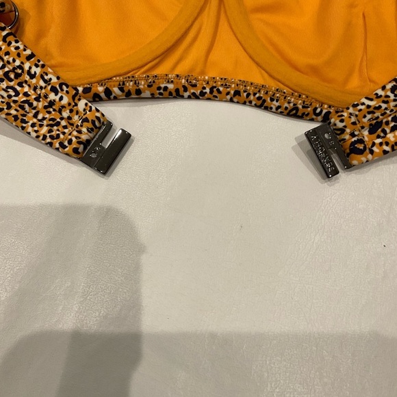 Seafolly Animal Print Bikini Top Adjustable Straps Wired Bust Size 8 - Picture 6 of 8